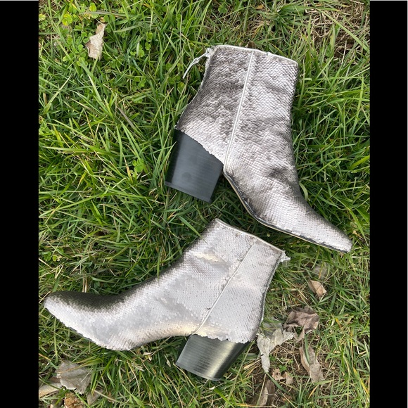 Dolce Vita Shoes - New Parry Dolce Vita Silver Sequin Booties Sz 10